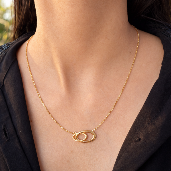 Interloop Oval Pendant with Chain