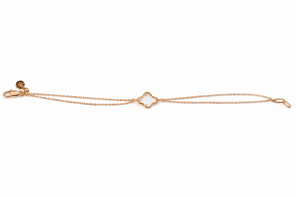 Clover charm bracelet